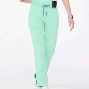 FINAL PRICE Figs XXSP Green Mariner Kade Petite Cargo Scrub Pants